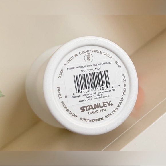🎉LAST PIECE🎉 Stanley 40oz. Quencher H2.0 FlowState Tumbler White Neon - Picture 7 of 7